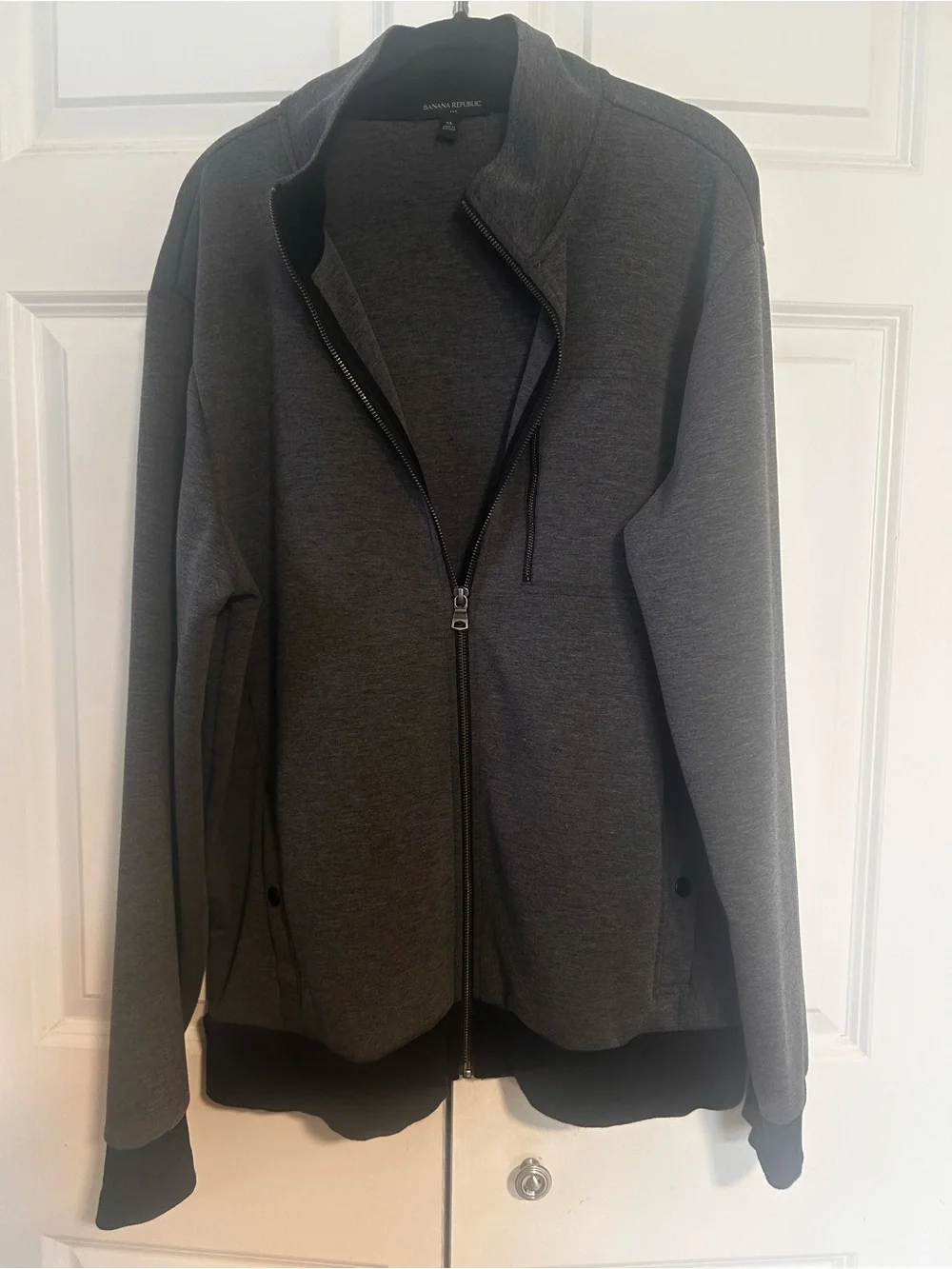 Banana Republic Men's Charcoal Gray Lightweight Full-Zip Jacket